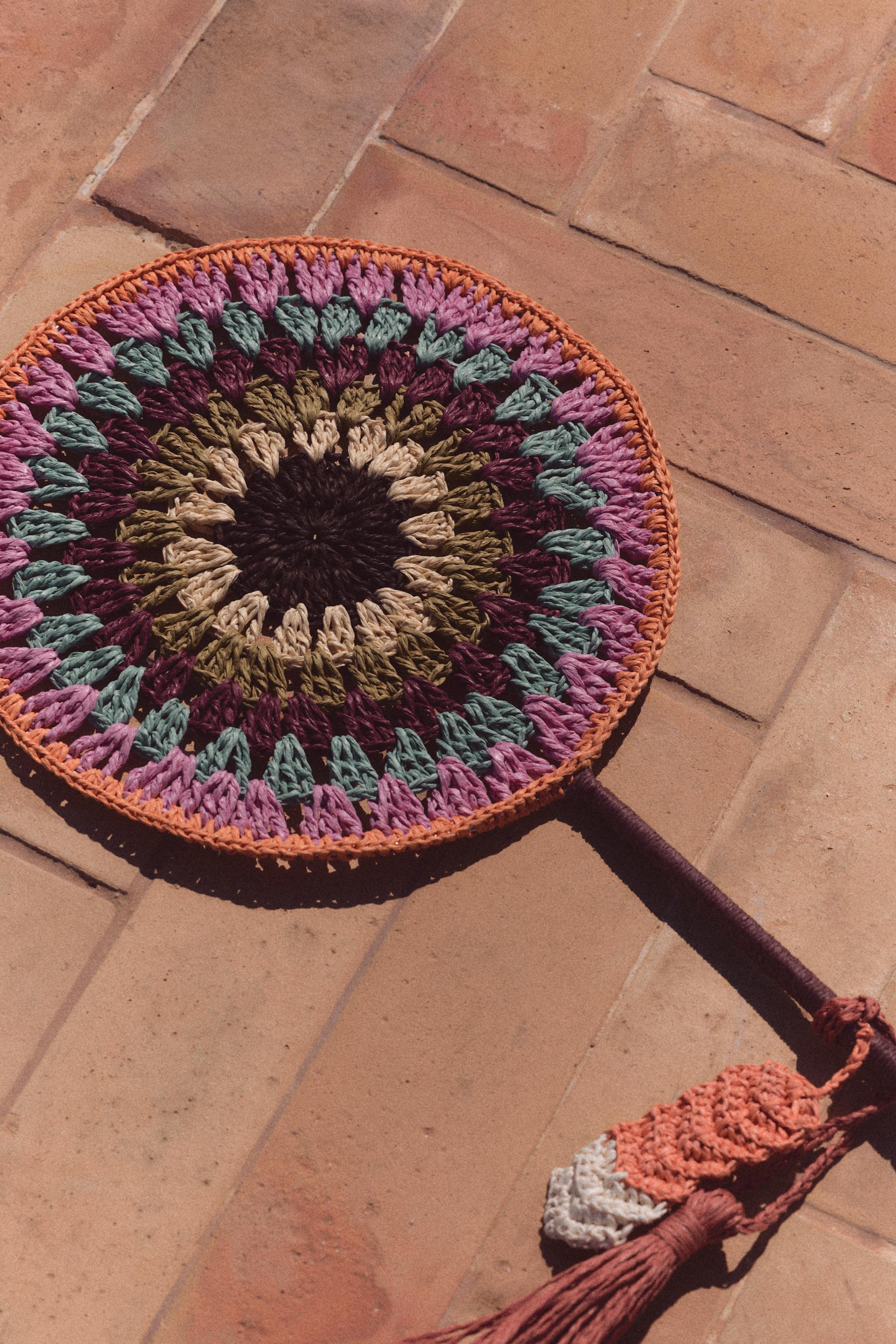 BRAIDED TASSEL FAN